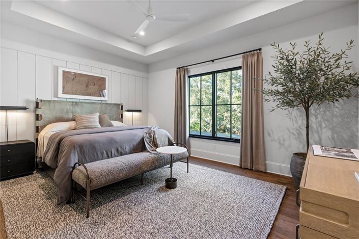 Image No.44-6 Bed Property for sale