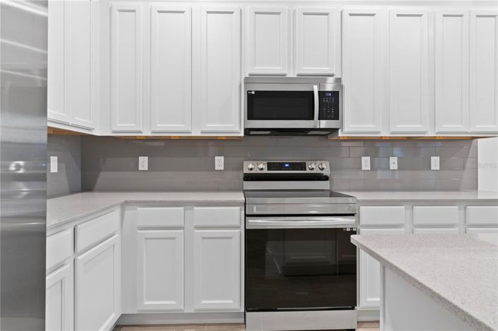 Image No.11-5 Bed Property for sale