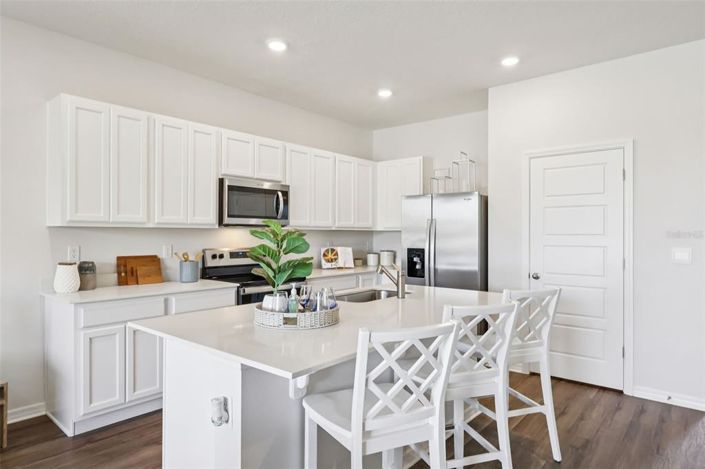 Image No.10-3 Bed Townhouse for sale