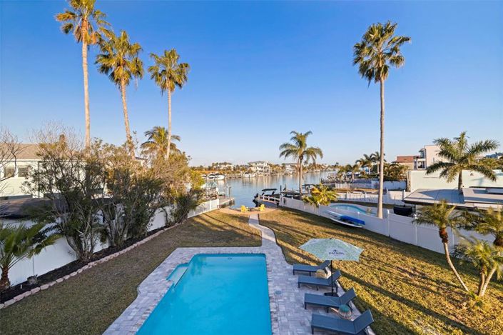 Image No.18-4 Bed Property for sale