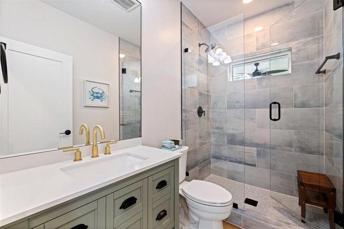 Image No.26-4 Bed Property for sale