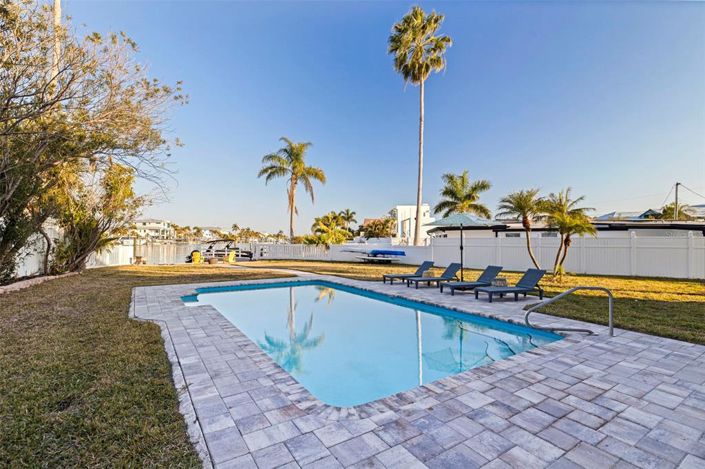 Image No.33-4 Bed Property for sale