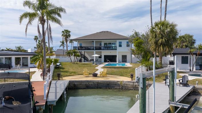 Image No.43-4 Bed Property for sale