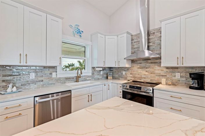 Image No.9-4 Bed Property for sale