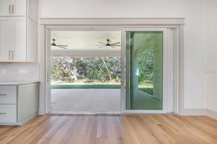 Image No.10-4 Bed Property for sale