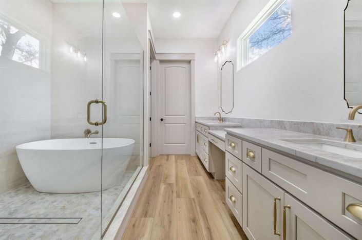 Image No.15-4 Bed Property for sale