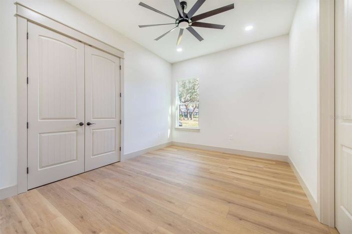 Image No.19-4 Bed Property for sale