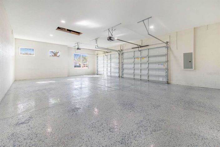 Image No.27-4 Bed Property for sale