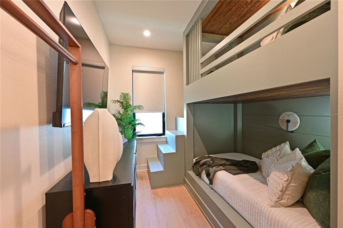 Image No.21-4 Bed Property for sale