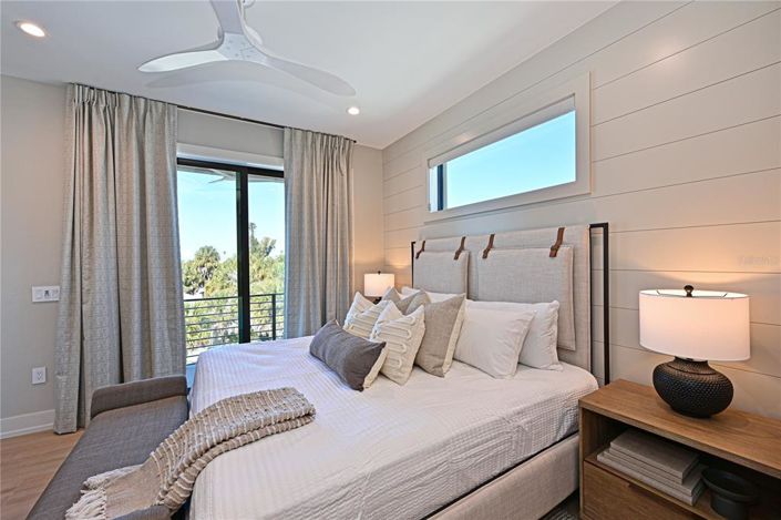 Image No.25-4 Bed Property for sale