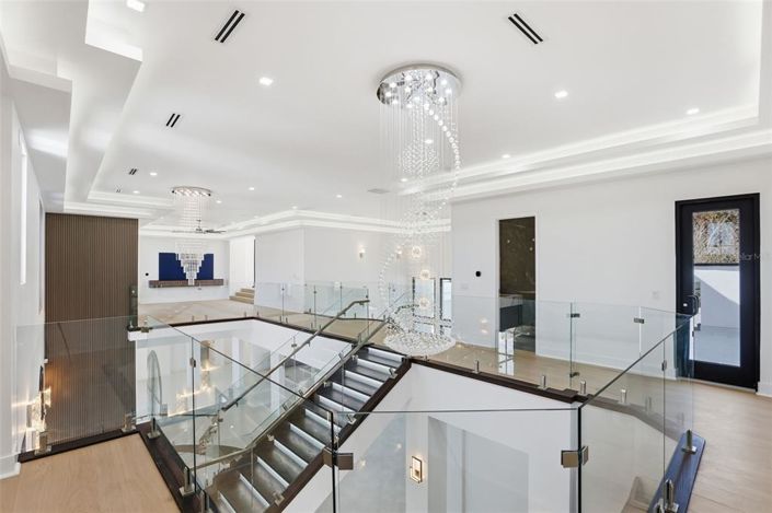 Image No.29-5 Bed Property for sale