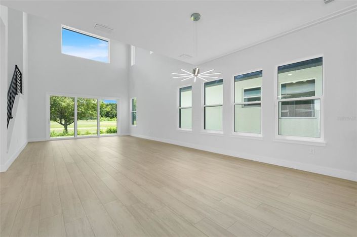 Image No.14-Propriété de 4 chambres à vendre à Davenport