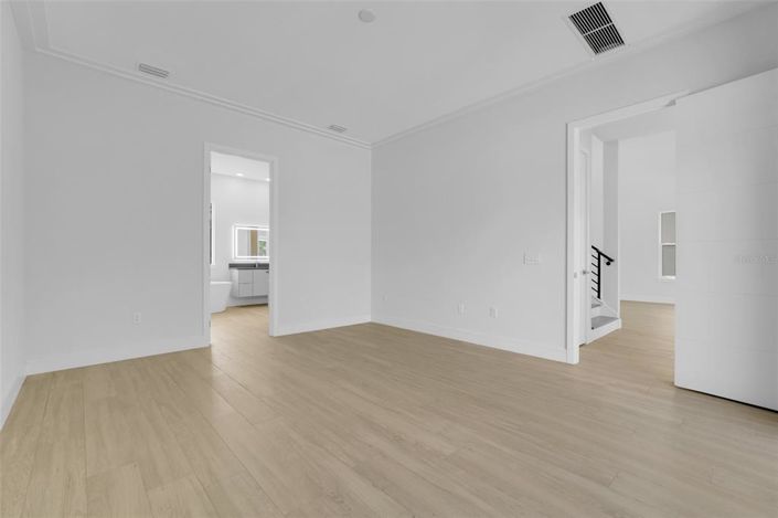 Image No.32-Propriété de 4 chambres à vendre à Davenport