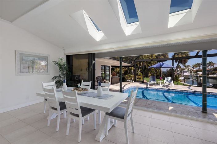 Image No.11-3 Bed Property for sale