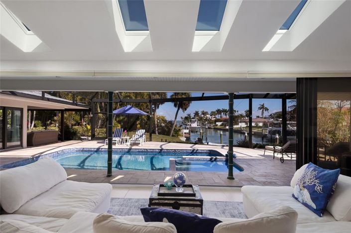 Image No.13-3 Bed Property for sale