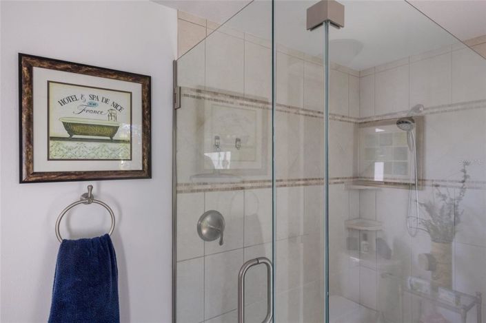 Image No.27-3 Bed Property for sale