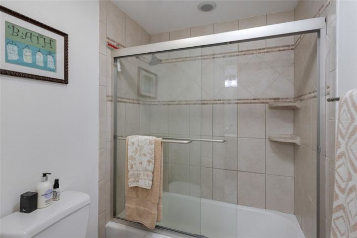 Image No.32-3 Bed Property for sale