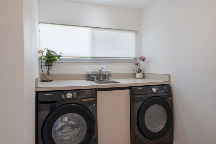 Image No.34-3 Bed Property for sale