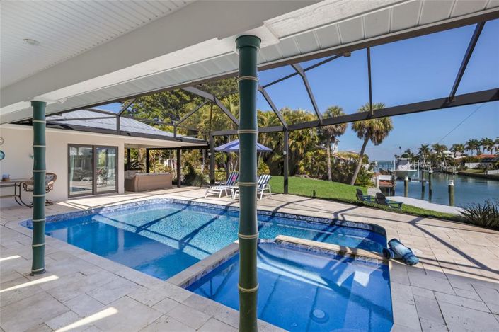 Image No.35-3 Bed Property for sale