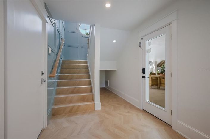 Image No.20-4 Bed Property for sale