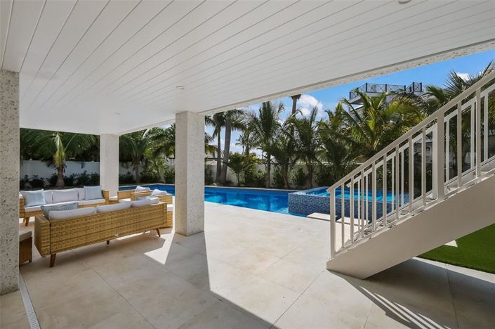 Image No.51-4 Bed Property for sale