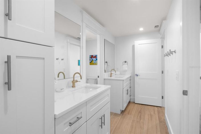 Image No.38-3 Bed Property for sale