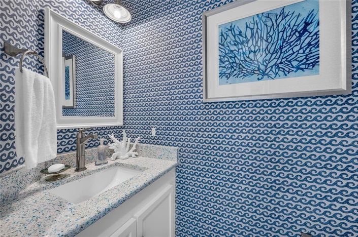 Image No.30-5 Bed Property for sale