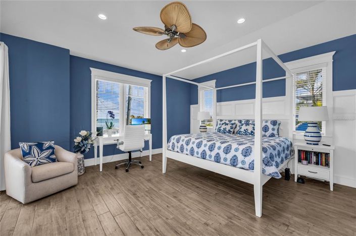 Image No.32-5 Bed Property for sale