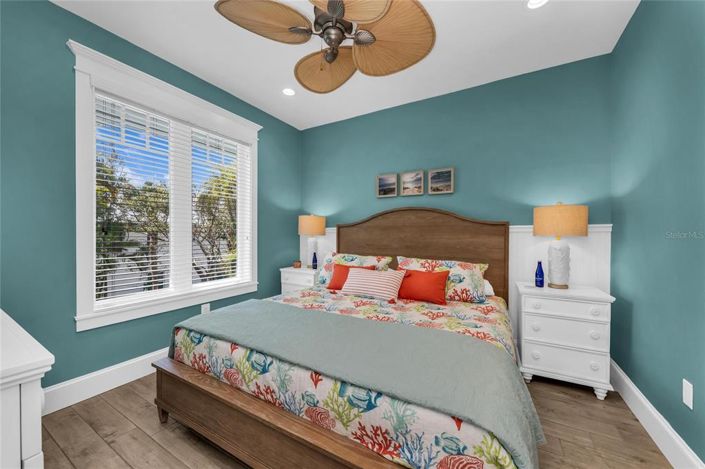 Image No.37-5 Bed Property for sale