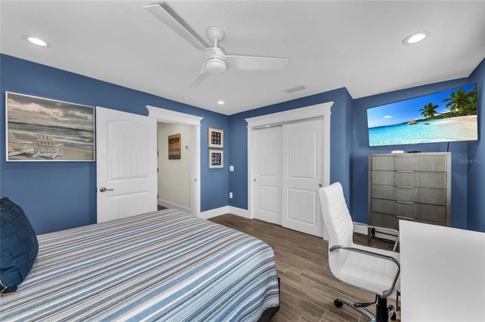 Image No.59-5 Bed Property for sale