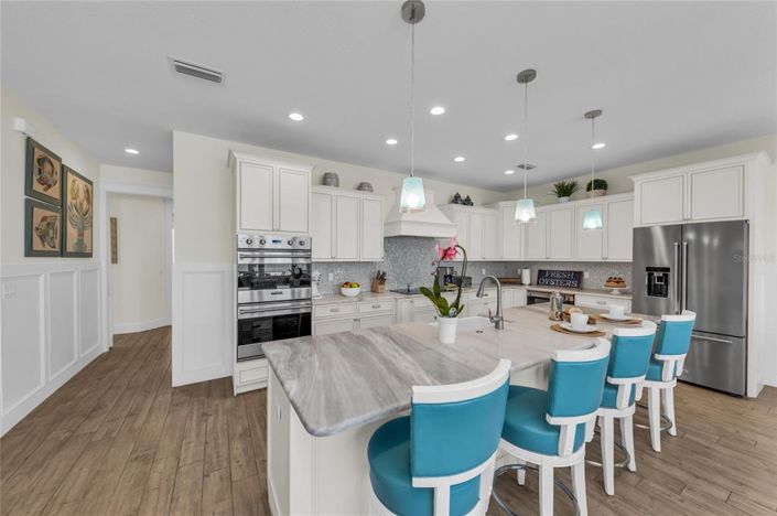 Image No.7-5 Bed Property for sale