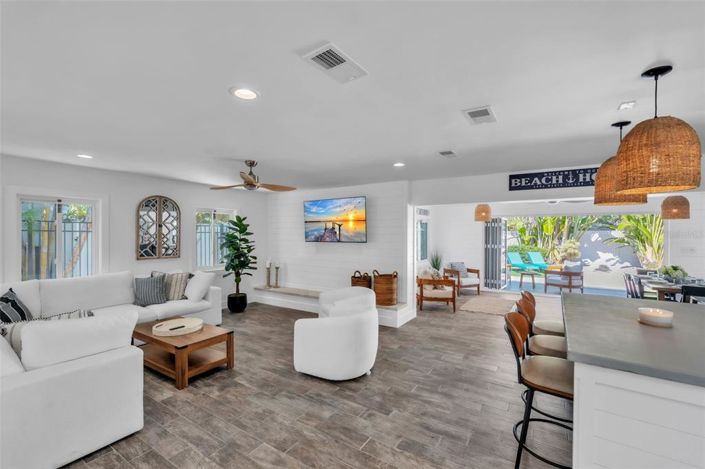 Image No.11-3 Bed Property for sale