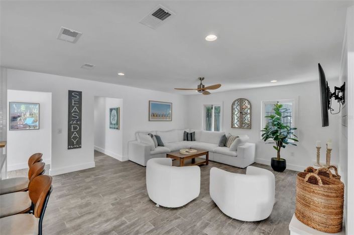 Image No.18-3 Bed Property for sale