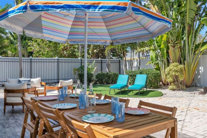 Image No.50-3 Bed Property for sale