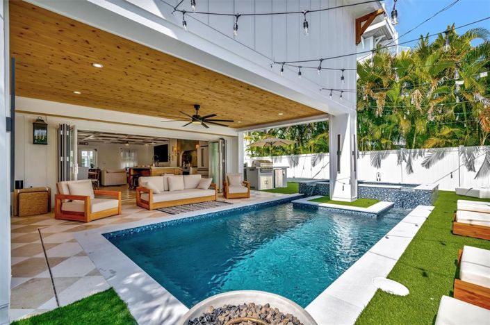 Image No.38-4 Bed Property for sale