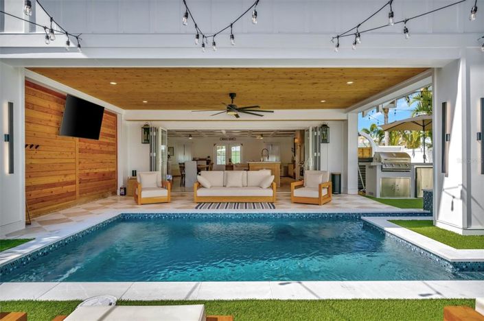 Image No.39-4 Bed Property for sale