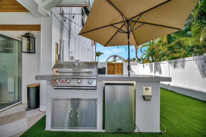 Image No.42-4 Bed Property for sale