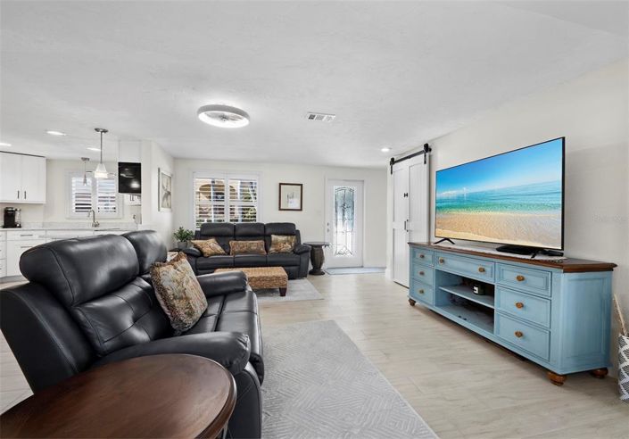 Image No.15-2 Bed Property for sale