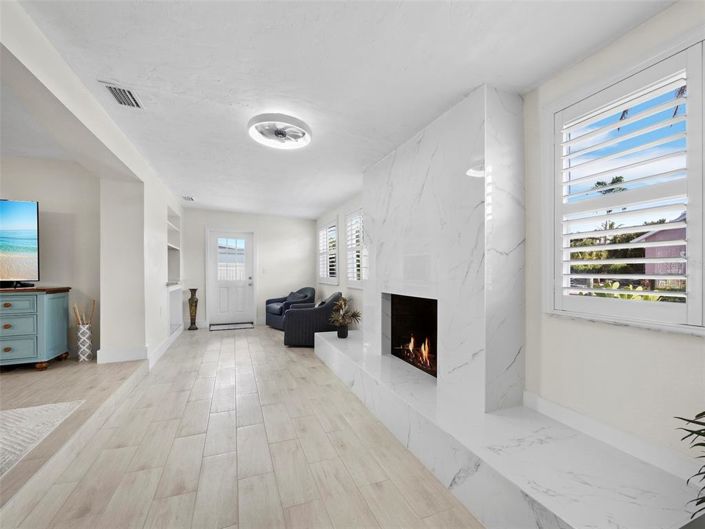 Image No.16-2 Bed Property for sale