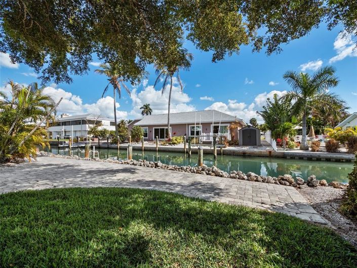 Image No.34-2 Bed Property for sale