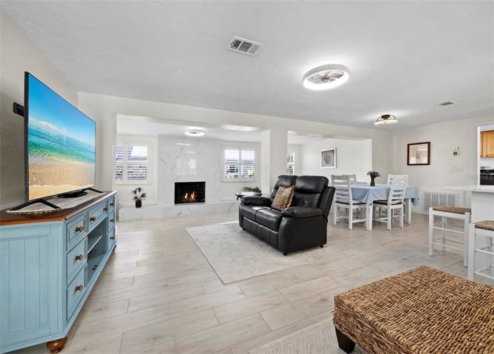 Image No.4-2 Bed Property for sale