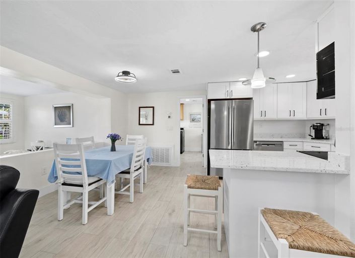 Image No.8-2 Bed Property for sale