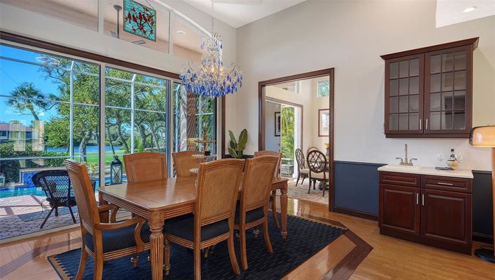 Image No.13-3 Bed Property for sale