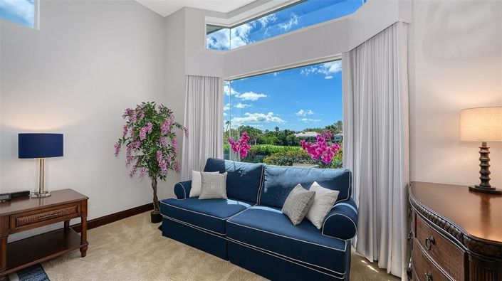 Image No.26-3 Bed Property for sale