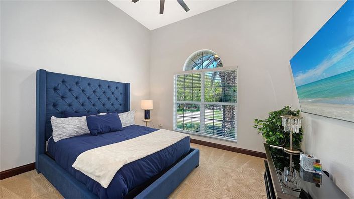 Image No.32-3 Bed Property for sale