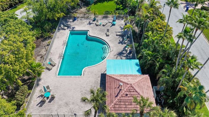 Image No.53-3 Bed Property for sale