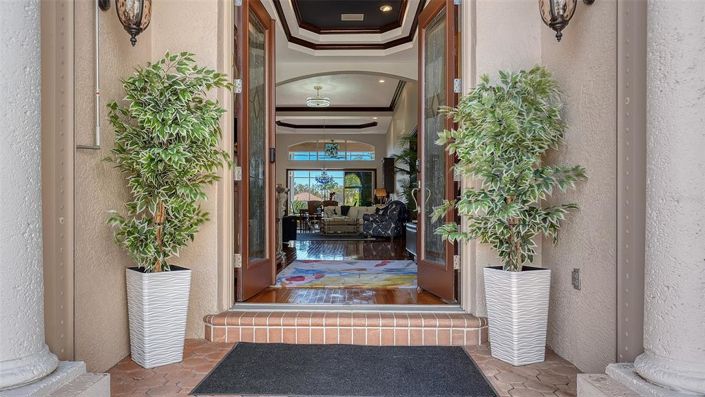 Image No.6-3 Bed Property for sale