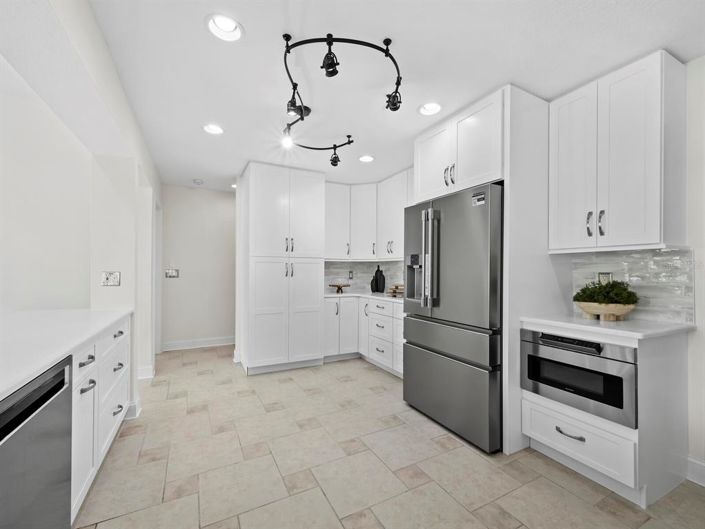 Image No.16-3 Bed Property for sale