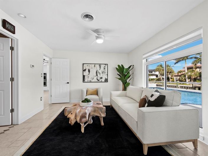 Image No.18-3 Bed Property for sale