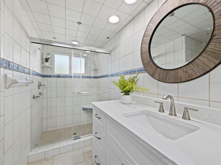 Image No.26-3 Bed Property for sale